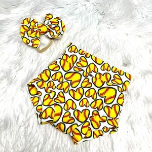 Softball hearts bummy and bow set for baby girl